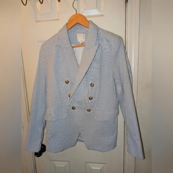 Joie White/Blue Striped Seersucker Blazer - Picture 4 of 5